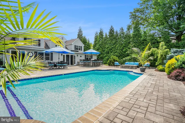 $900,000 | 903 Germantown Pike, Plymouth Meeting, PA 19462