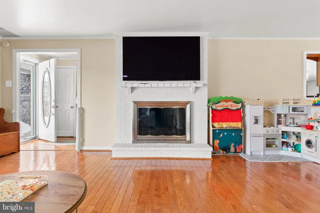 $900,000 | 903 Germantown Pike, Plymouth Meeting, PA 19462