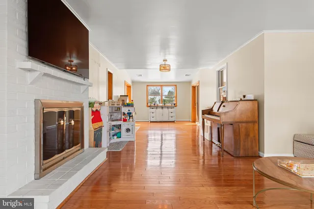 $900,000 | 903 Germantown Pike, Plymouth Meeting, PA 19462