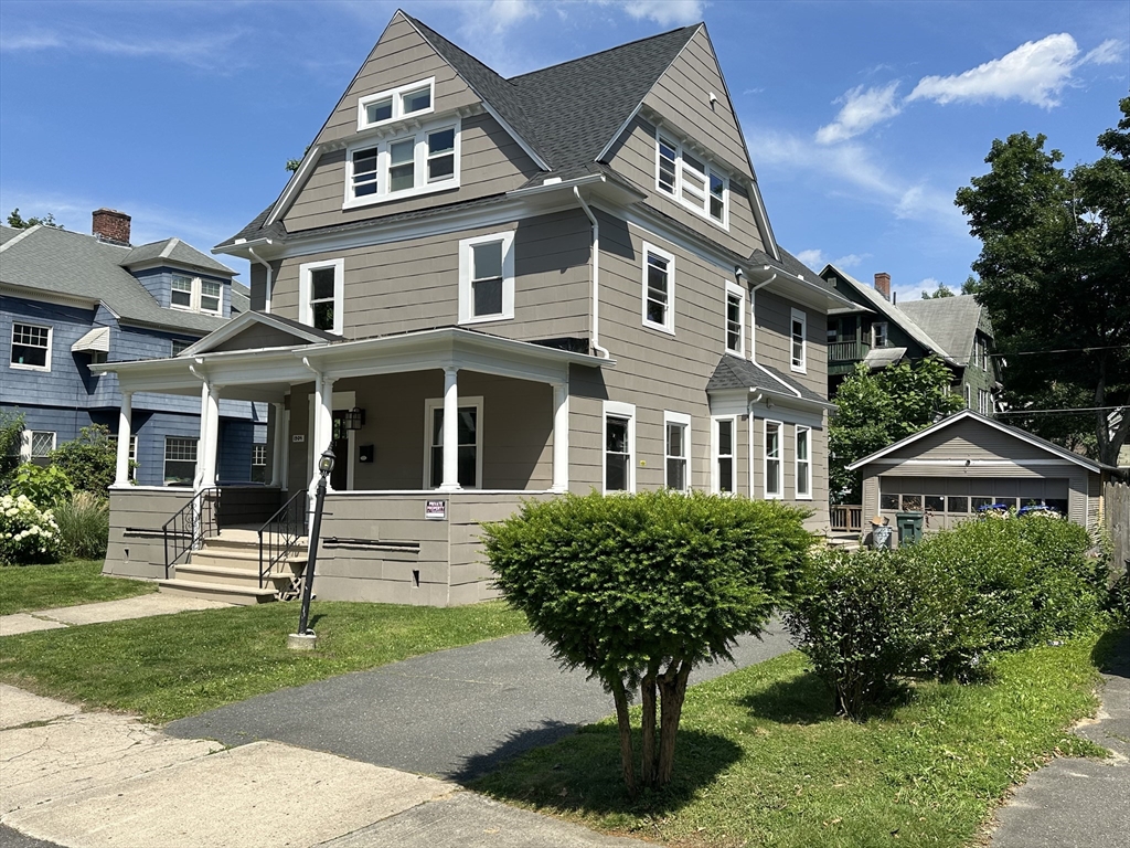 21 Mountainview Street Springfield, MA 01108 - Photo 1 of 19