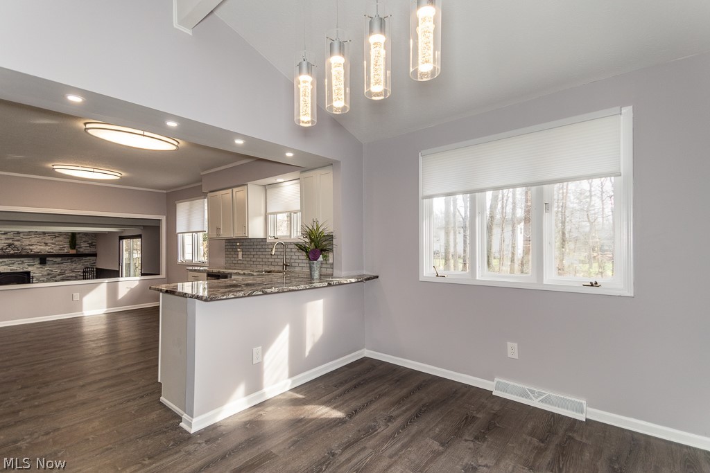 37424 Hunters Ridge Road Solon, OH 44139 - Photo 9 of 25