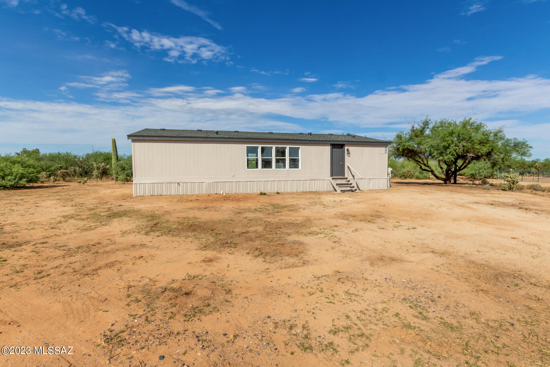 8982 South Comanche Road Tucson, AZ 85735 - Photo 3 of 27 Gallery Image 3