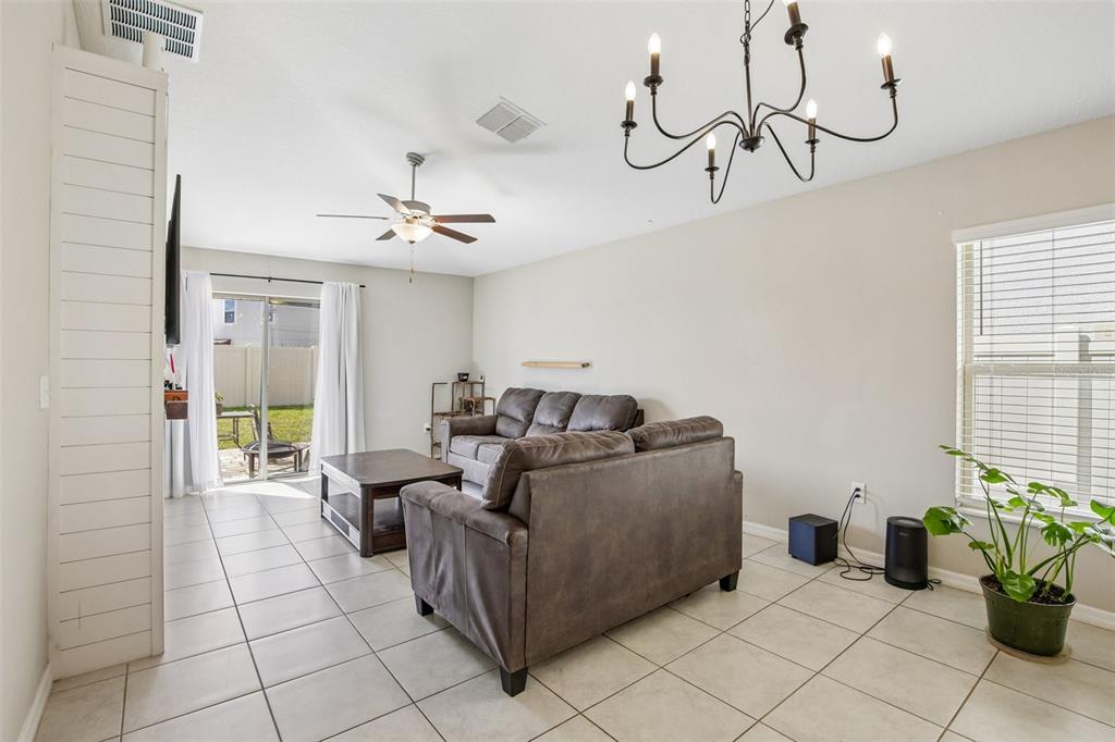 9415 Lemon Drop Loop Sun City Center, FL 33573 - Photo 4 of 53