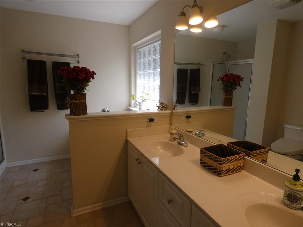 4500 Ridgefall Road Greensboro, NC 27410 - Photo 23 of 38