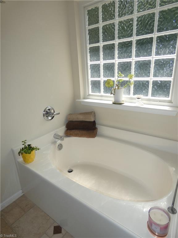 4500 Ridgefall Road Greensboro, NC 27410 - Photo 24 of 38