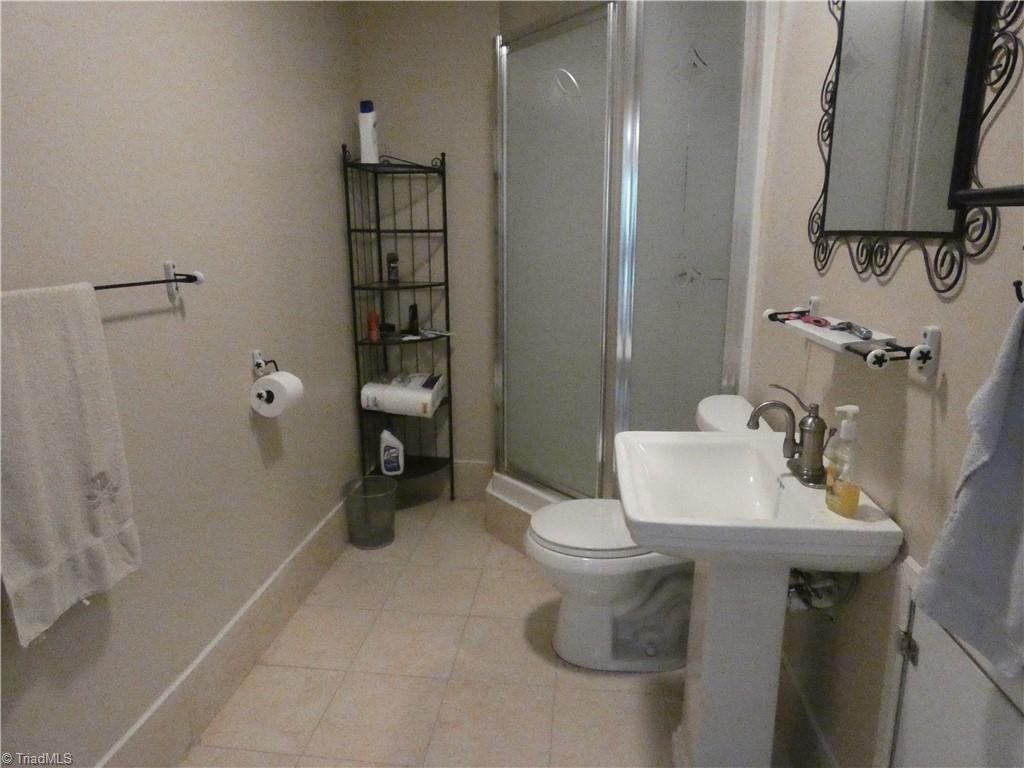 4500 Ridgefall Road Greensboro, NC 27410 - Photo 32 of 38