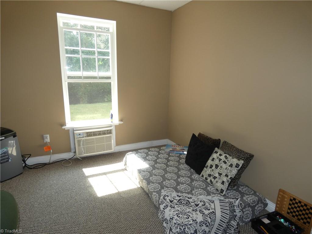 4500 Ridgefall Road Greensboro, NC 27410 - Photo 35 of 38