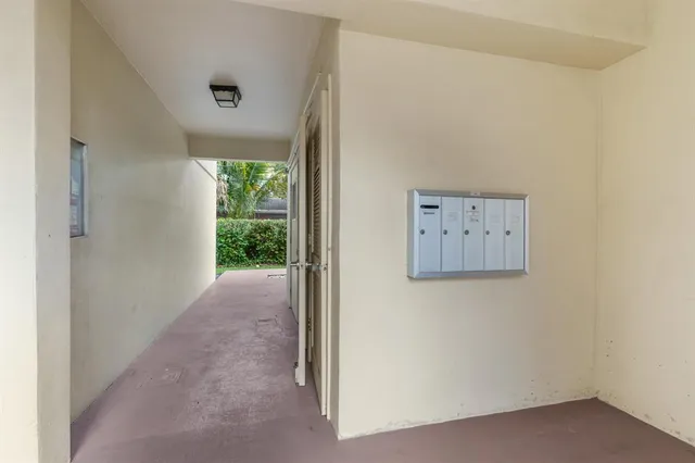 $259,000 | 2015 Northeast 32nd Court, Unit 25, Pompano Beach, FL 33064