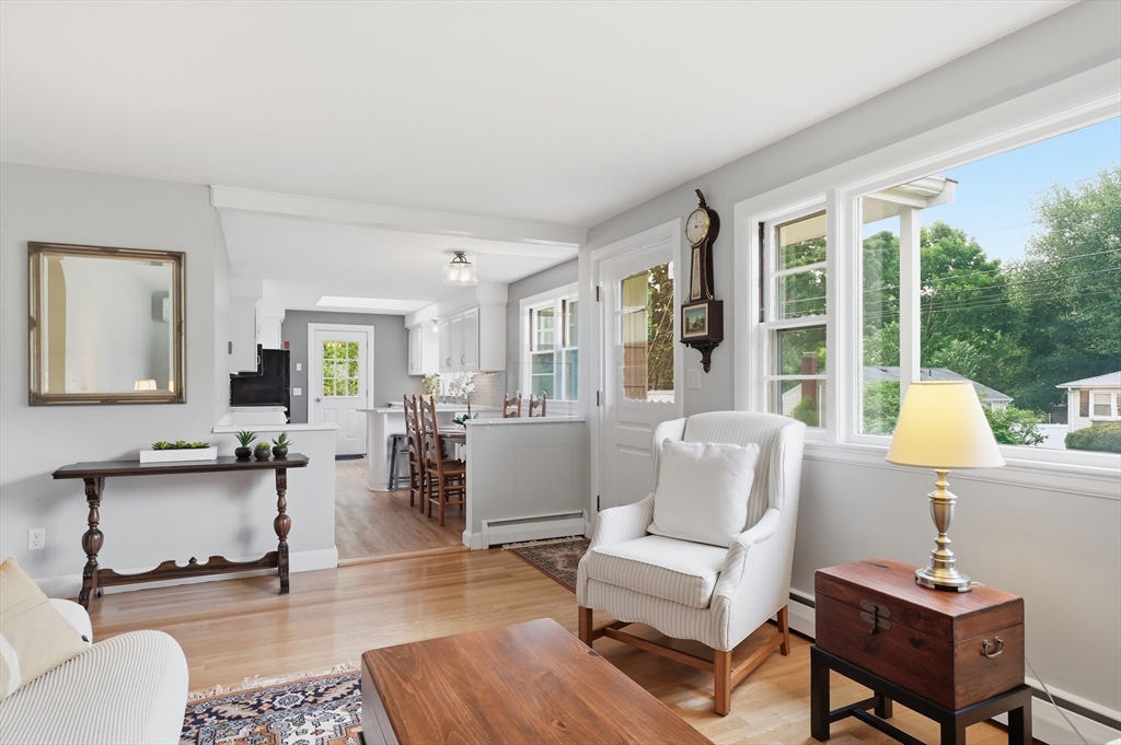 5 Antrim Road Framingham, MA 01701 - Photo 5 of 38