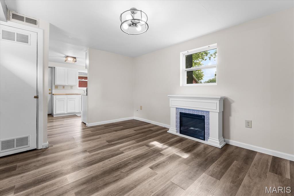 320 West 3rd Street O'Fallon, IL 62269 - Photo 8 of 28 Gallery Image 8