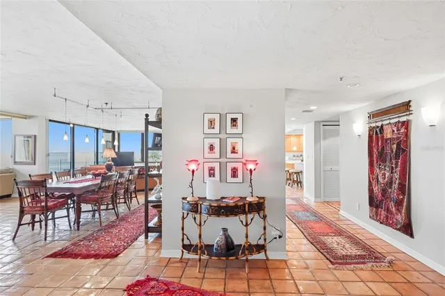 $9,650 | 97 Sunset Drive, Unit 501, Sarasota, FL 34236