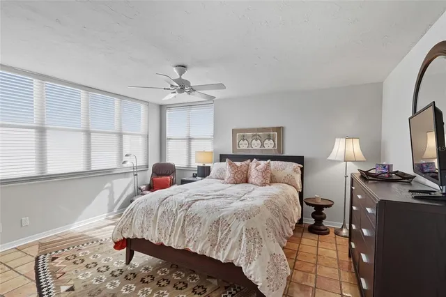 $9,650 | 97 Sunset Drive, Unit 501, Sarasota, FL 34236