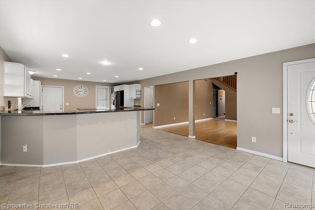 5863 Clarkston Road Clarkston, MI 48348 - Photo 19 of 43 Gallery Image 19