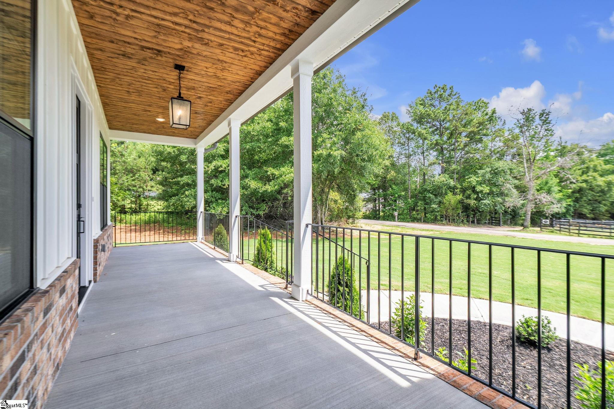 152 Hickory Road Williamston, SC 29697 - Photo 2 of 42