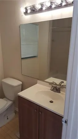 $2,000 | 4541 West McNab Road, Unit 26, Pompano Beach, FL 33069