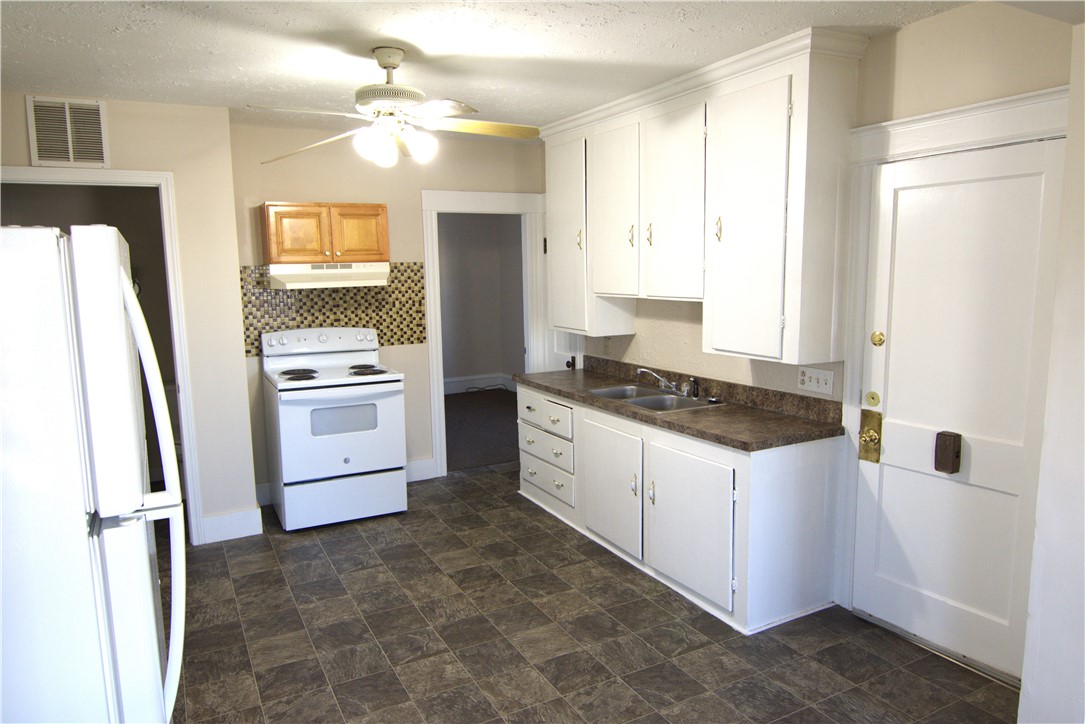 166 6th Avenue, Unit 1 Woonsocket, RI 02895 - Photo 2 of 9