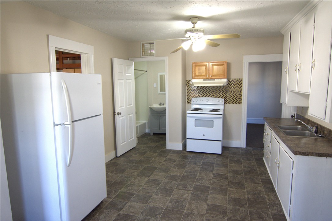 166 6th Avenue, Unit 1 Woonsocket, RI 02895 - Photo 3 of 9