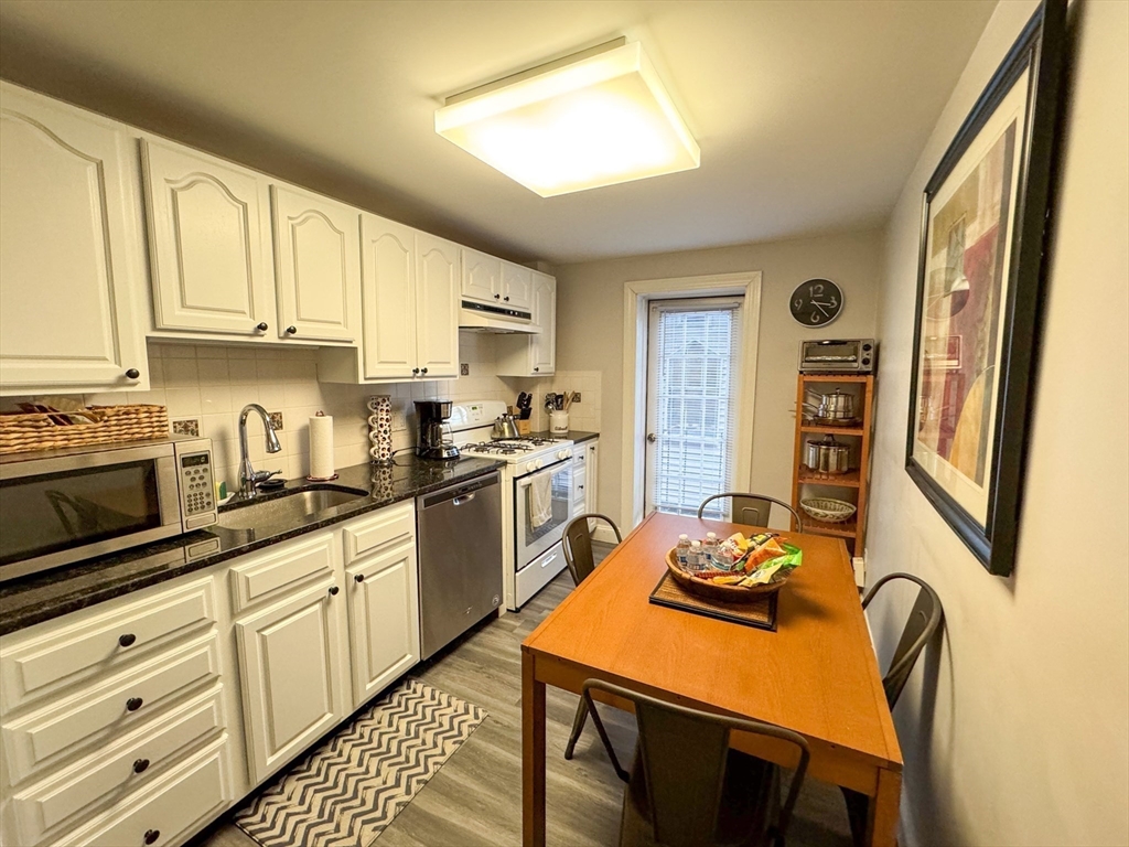 7 Harvard Street, Unit 3B Brookline, MA 02445 - Photo 9 of 13