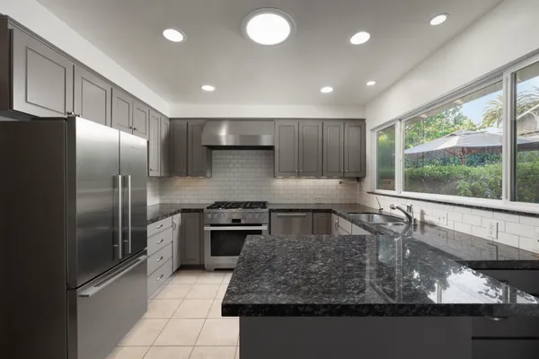 $2,695,000 | 1811 Prospect Avenue, Santa Barbara, CA 93103