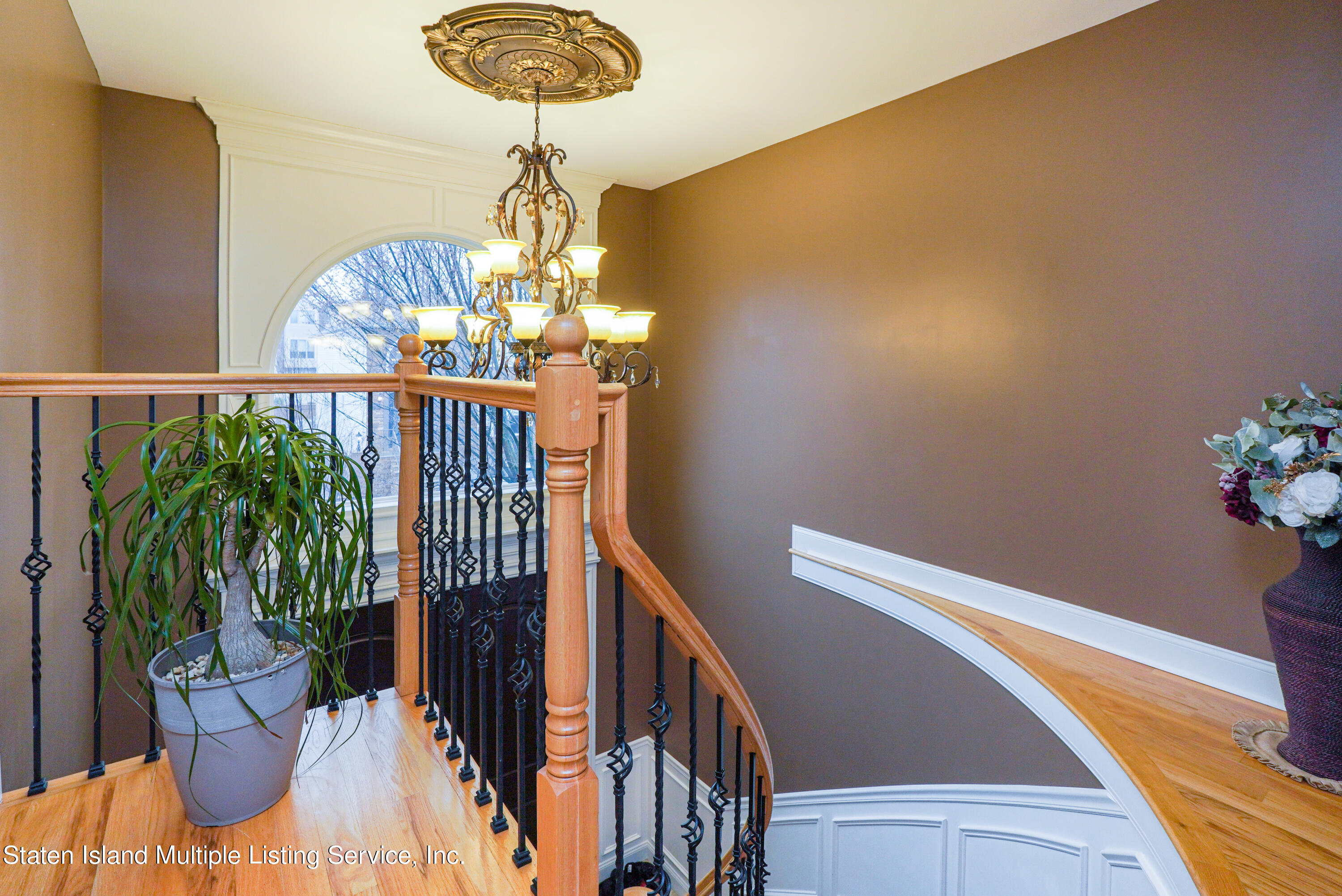 43 Brookside Loop Staten Island, NY 10309 - Photo 25 of 58 Photo Jun 18 2019, 3 37 32 PM