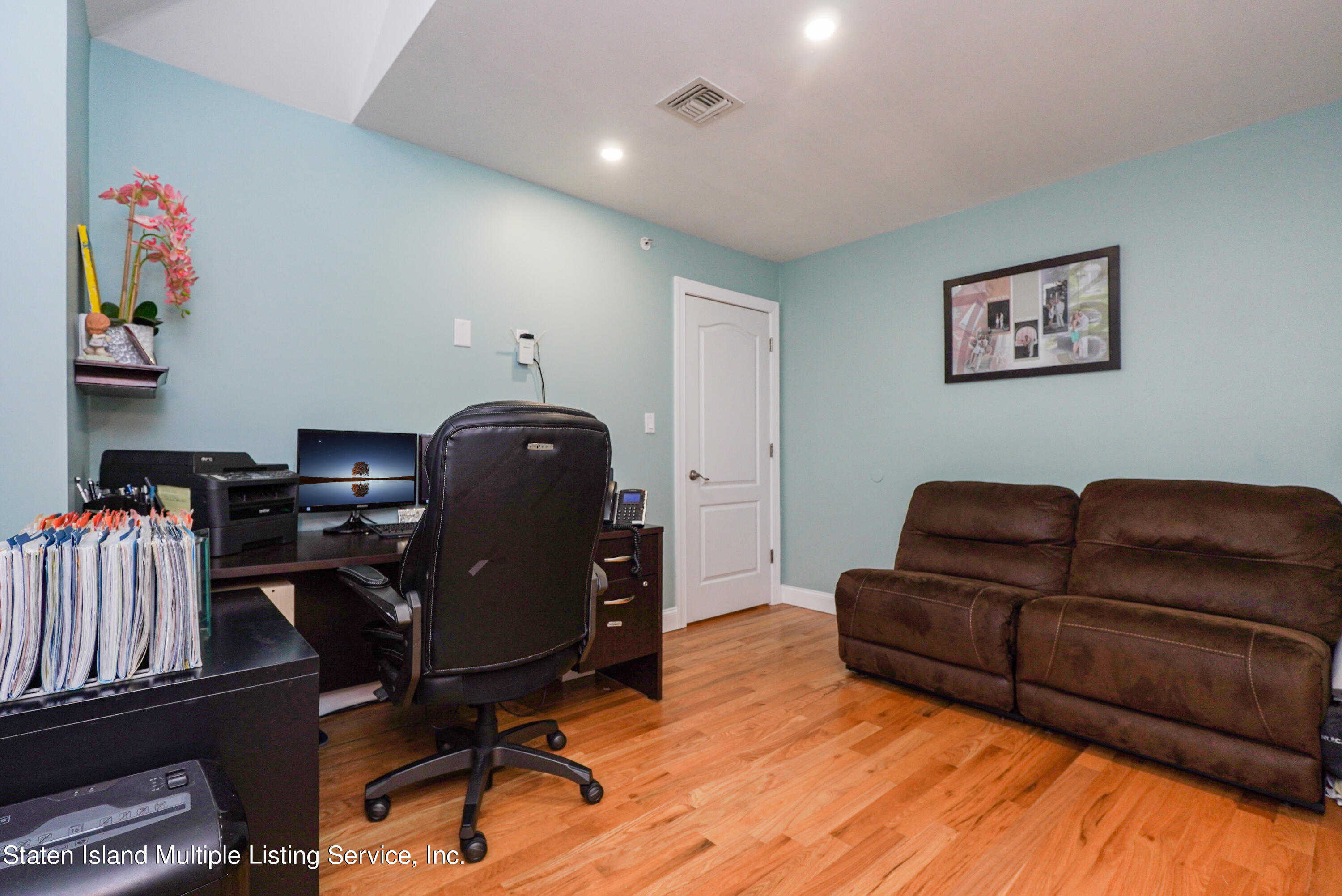 43 Brookside Loop Staten Island, NY 10309 - Photo 26 of 58 Photo Jun 18 2019, 3 38 48 PM