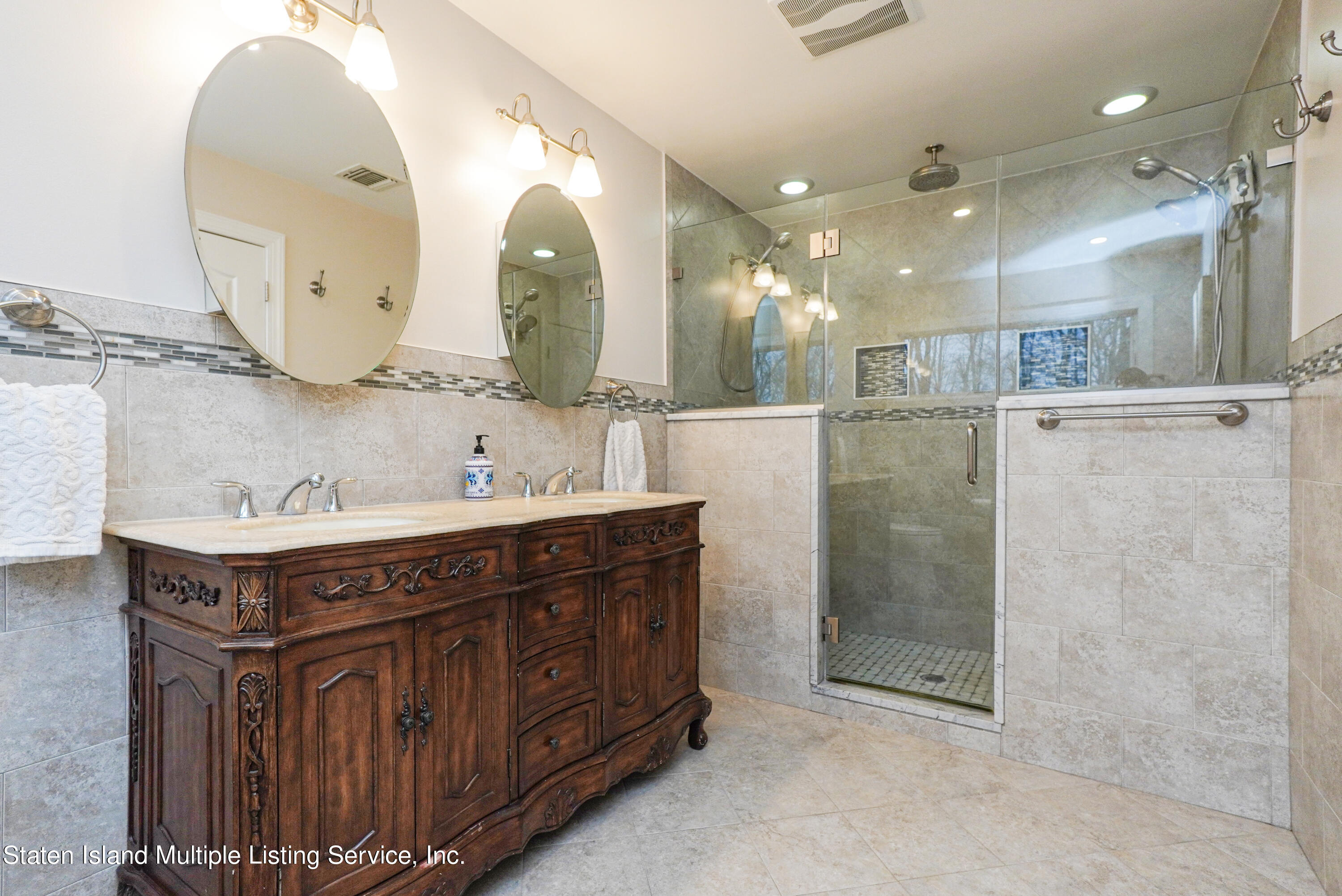 43 Brookside Loop Staten Island, NY 10309 - Photo 38 of 58 Photo Jun 18 2019, 3 36 28 PM