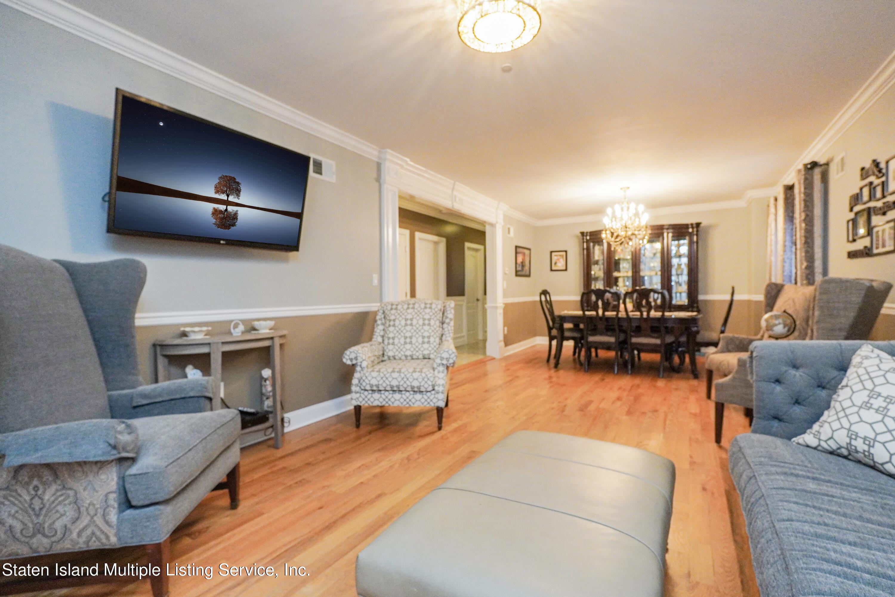 43 Brookside Loop Staten Island, NY 10309 - Photo 4 of 58 Photo Jun 18 2019, 3 44 20 PM