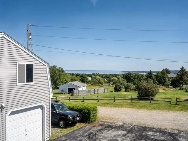 $600,000 | 255 Talbot Avenue, Rockland, ME 04841