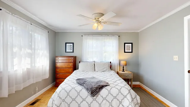 $600,000 | 255 Talbot Avenue, Rockland, ME 04841