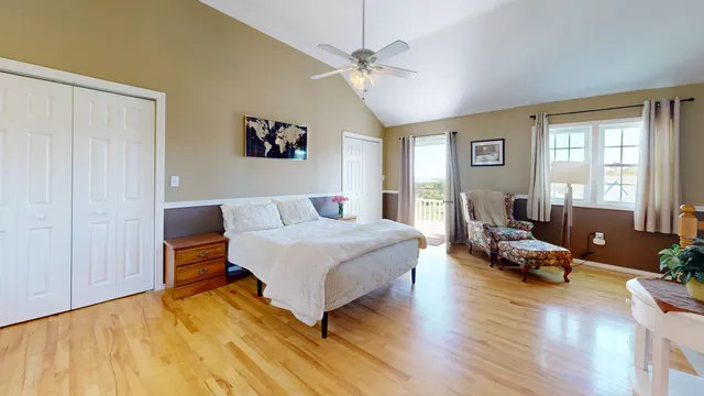 $600,000 | 255 Talbot Avenue, Rockland, ME 04841