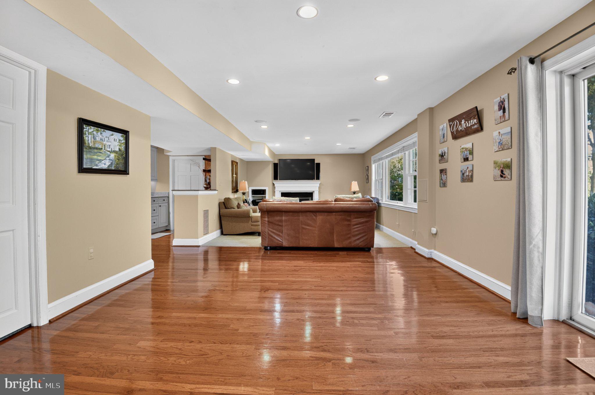 5305 Ridgefield Road Bethesda, MD 20816 - Photo 36 of 43 Gallery Image 36