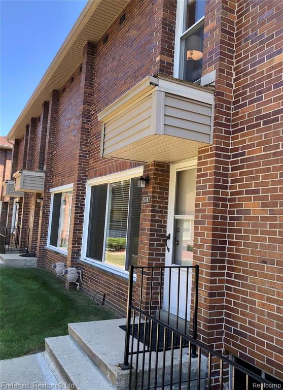 32663 Five Mile Road, Unit 9 Livonia, MI 48154 - Photo 25 of 31 Gallery Image 25