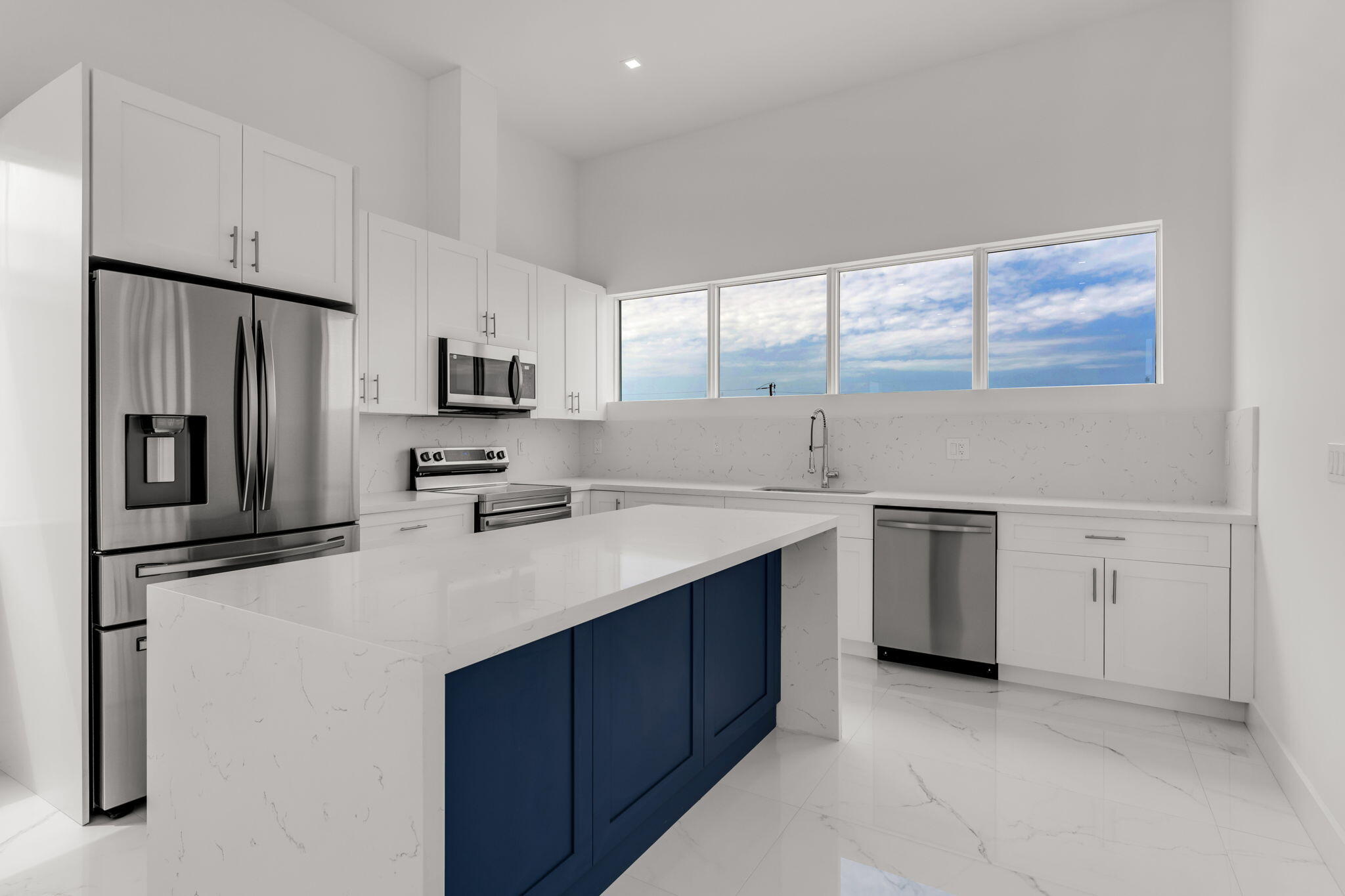 272 Lower Matecumbe Road Key Largo, FL 33037 - Photo 4 of 55 Kitchen