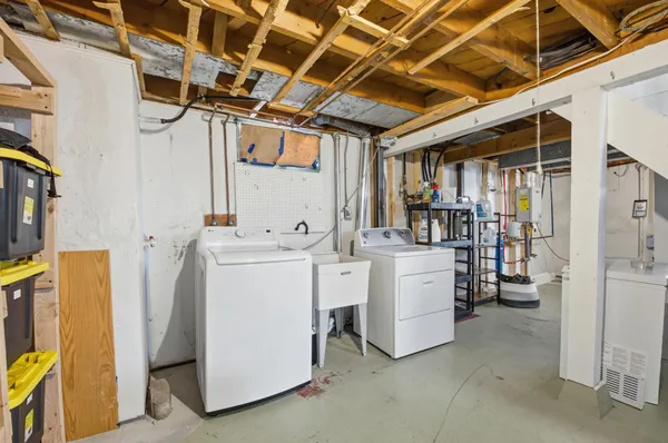 $234,900 | 1501 10th Street North, Fargo, ND 58102