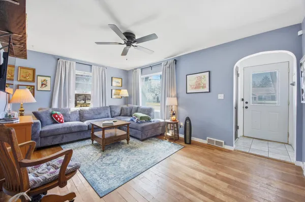 $234,900 | 1501 10th Street North, Fargo, ND 58102