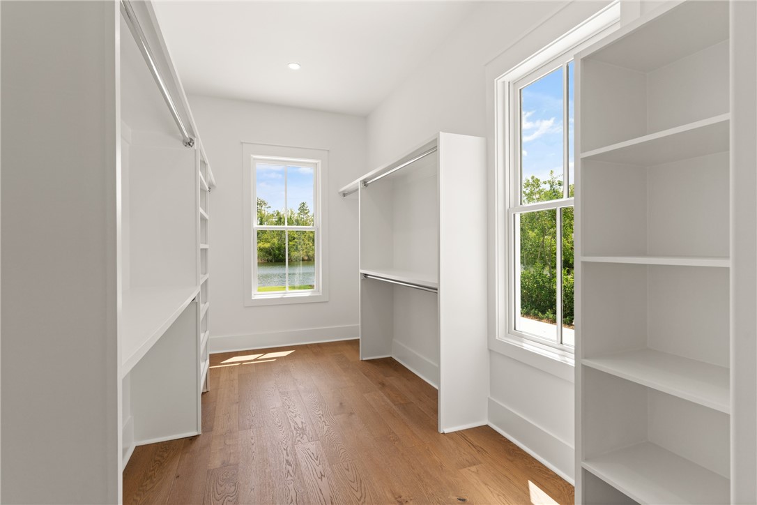 337 Lake Stillwater Drive St. Simons Island, GA 31522 - Photo 29 of 51 master closet