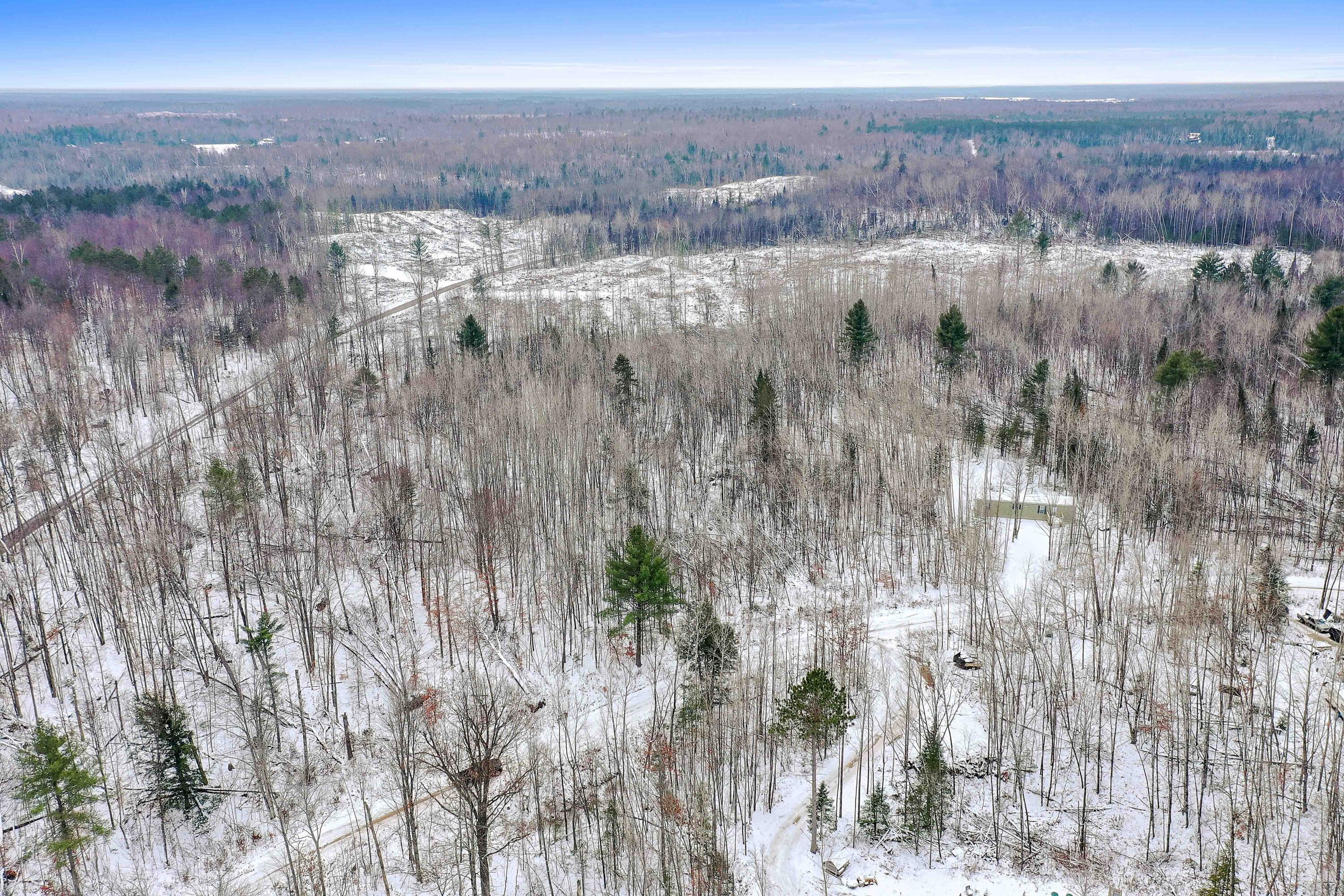 Lt5 Lt5 Cedar Lake, Marion, WI 54950 Compass