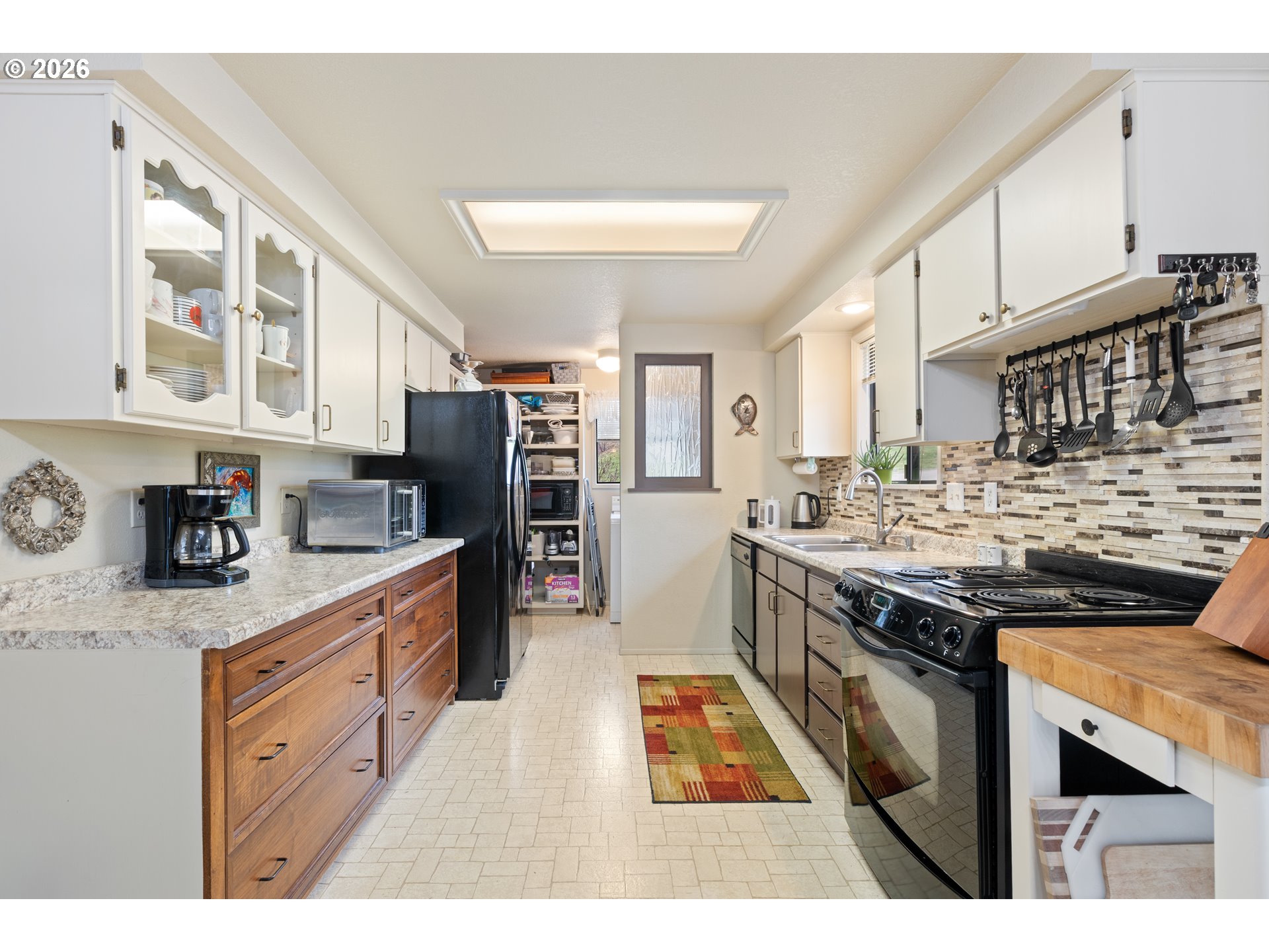 479 2nd Street Elkton, OR 97436 - Photo 10 of 46 Kitchen