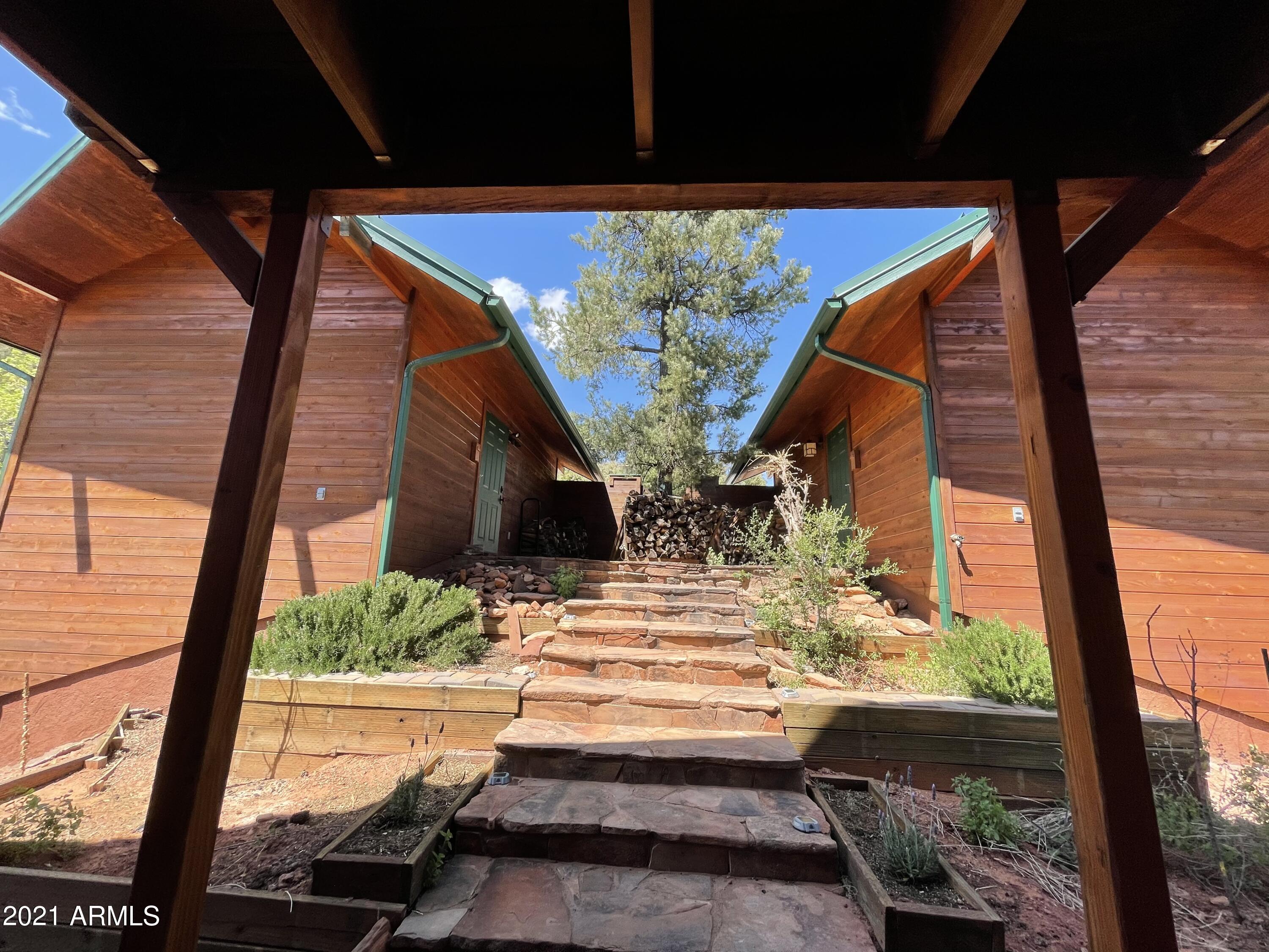 6442 West Ruin Hill Loop Pine, AZ 85544 - Photo 7 of 54 CourtyardLookingNorth