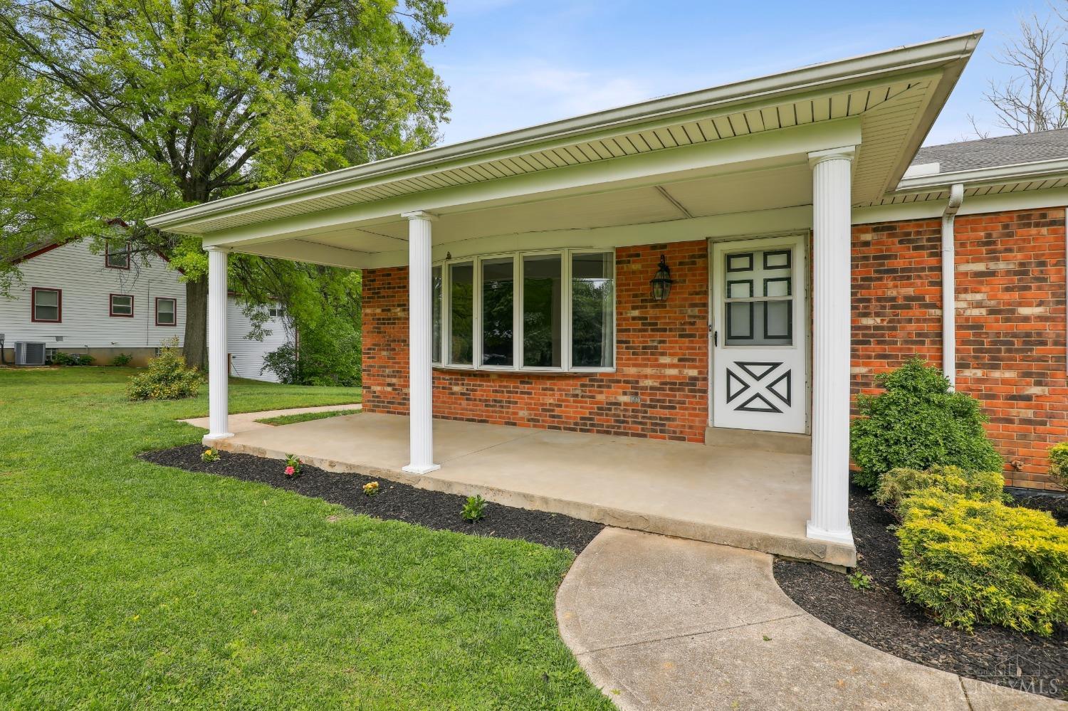 852 Martini Road Cincinnati, OH 45233 - Photo 5 of 28 Gallery Image 5