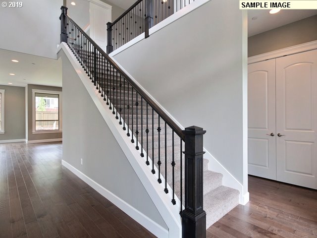 2017 Northwest 33rd Way Camas, WA 98607 - Photo 4 of 28 Gallery Image 4