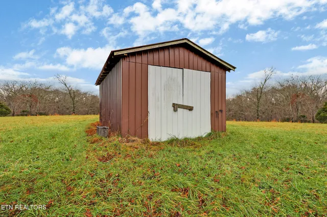 $595,500 | 2620 Deer Lodge Highway, Deer Lodge, TN 37726