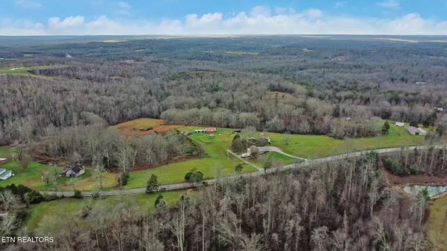 $595,500 | 2620 Deer Lodge Highway, Deer Lodge, TN 37726