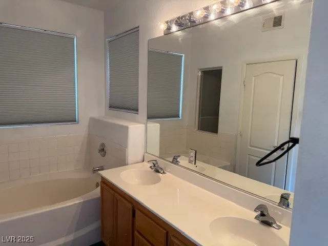 $1,750 | 9901 Trailwood Drive, Unit 1045, Las Vegas, NV 89134