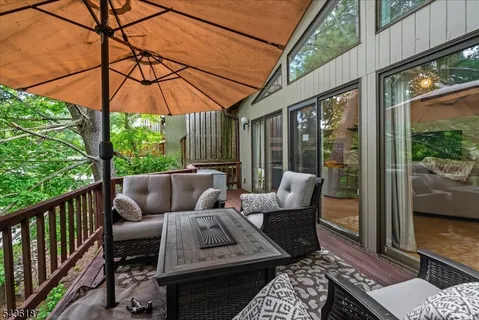 $785,000 | 35 Indian Run, Watchung, NJ 07069