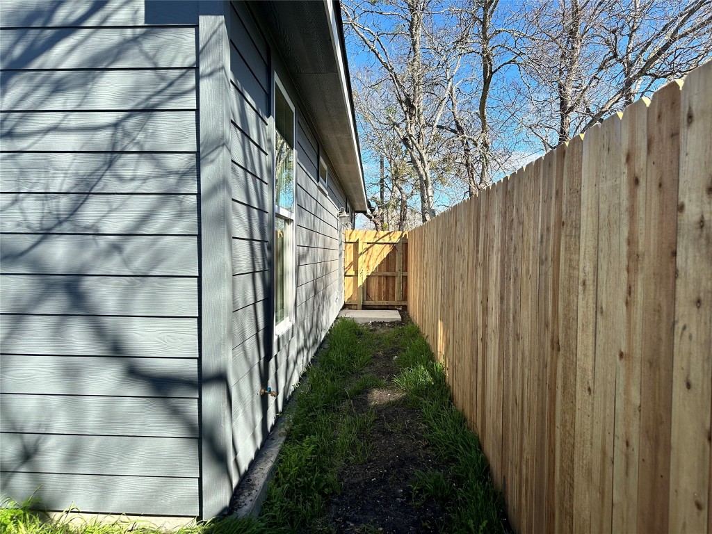 1115 Neches Street Lockhart, TX 78644 - Photo 19 of 22