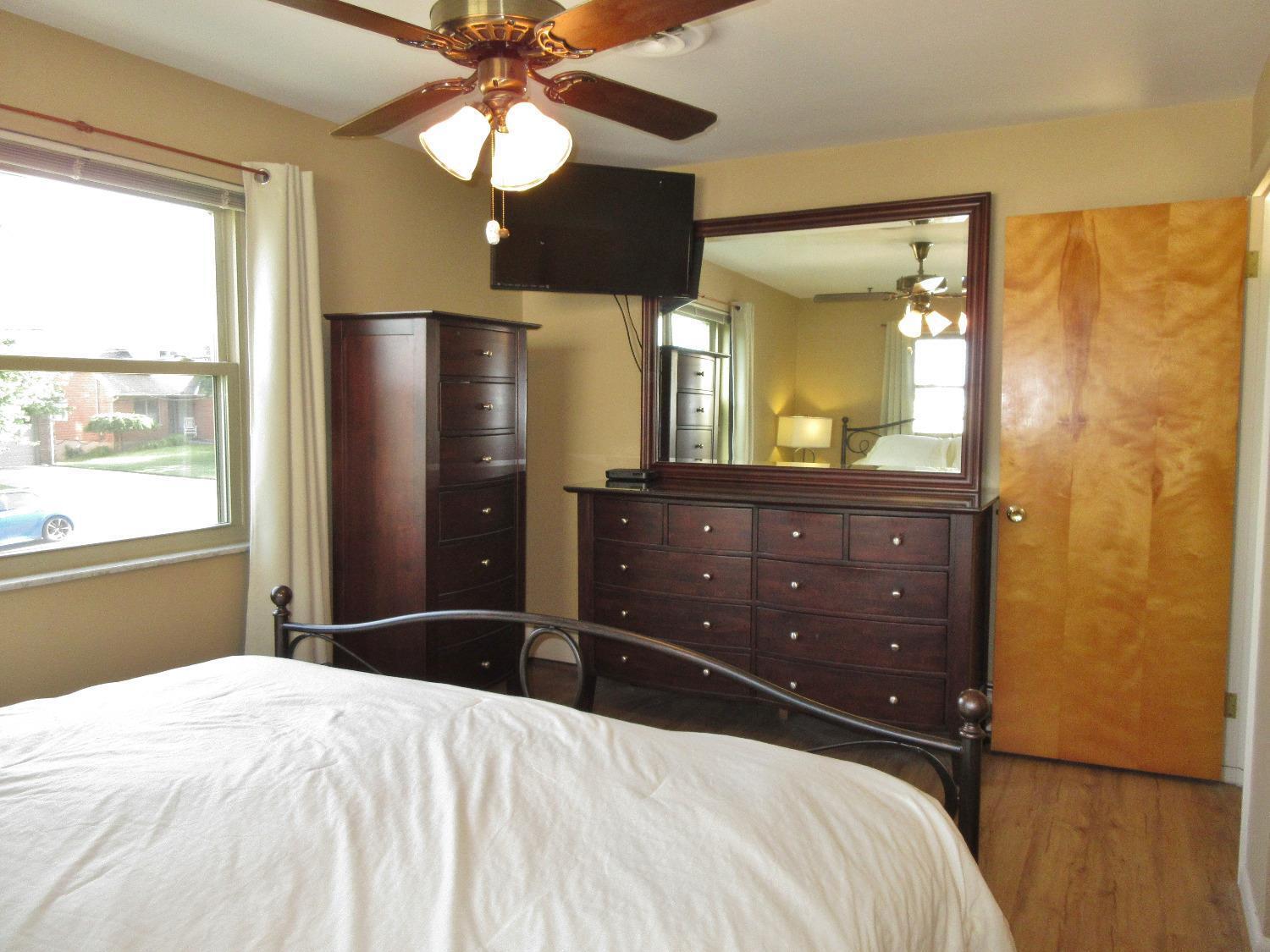 5866 Lawrence Road Cincinnati, OH 45248 - Photo 25 of 47
