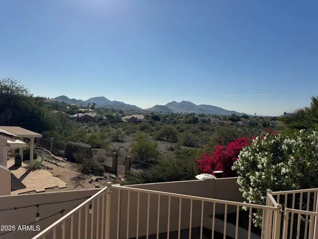 $949,000 | 1709 East Gelding Drive, Phoenix, AZ 85022