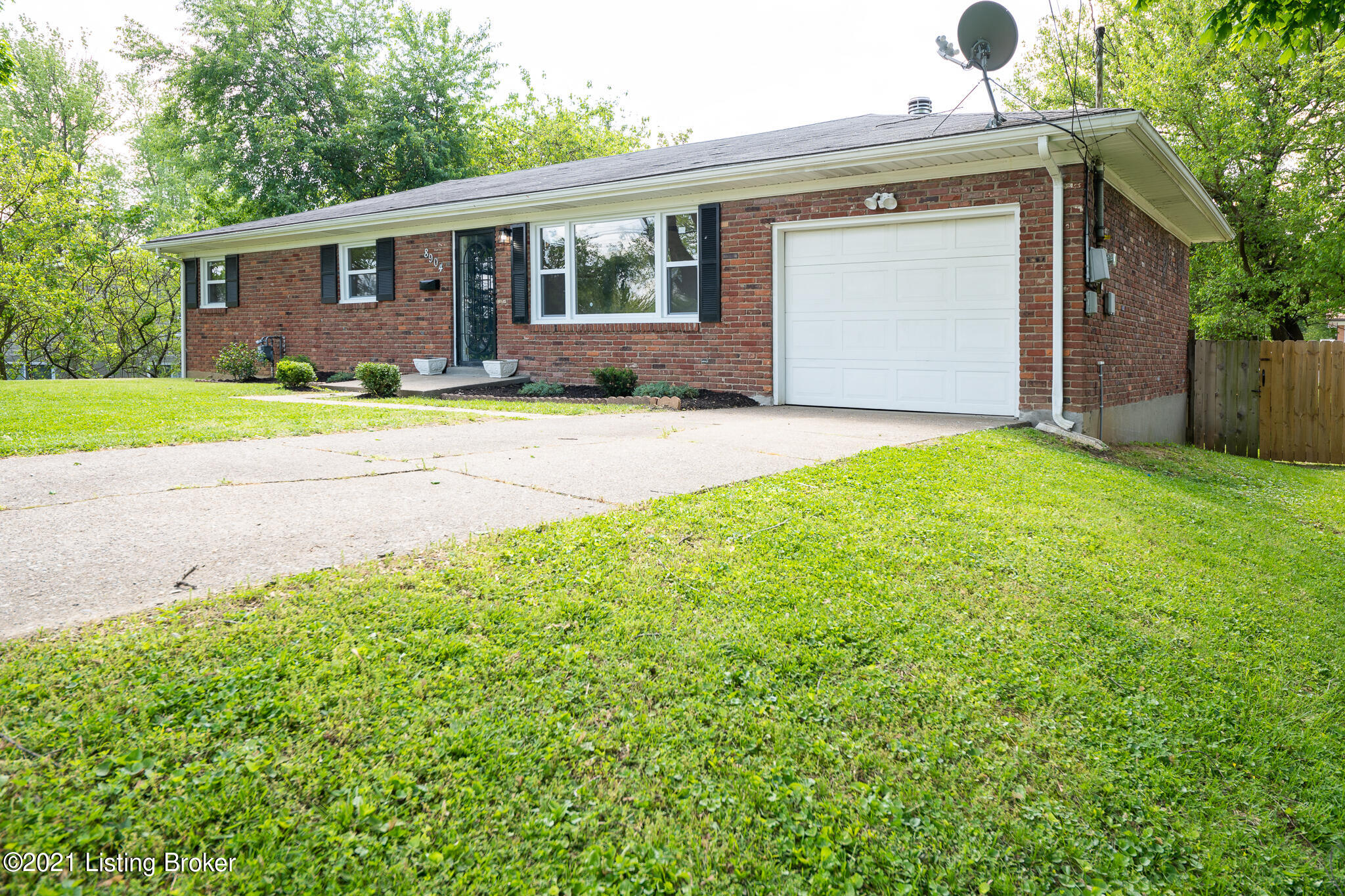 8904 Terry Road Louisville, KY 40258 - Photo 35 of 38 DSC00530