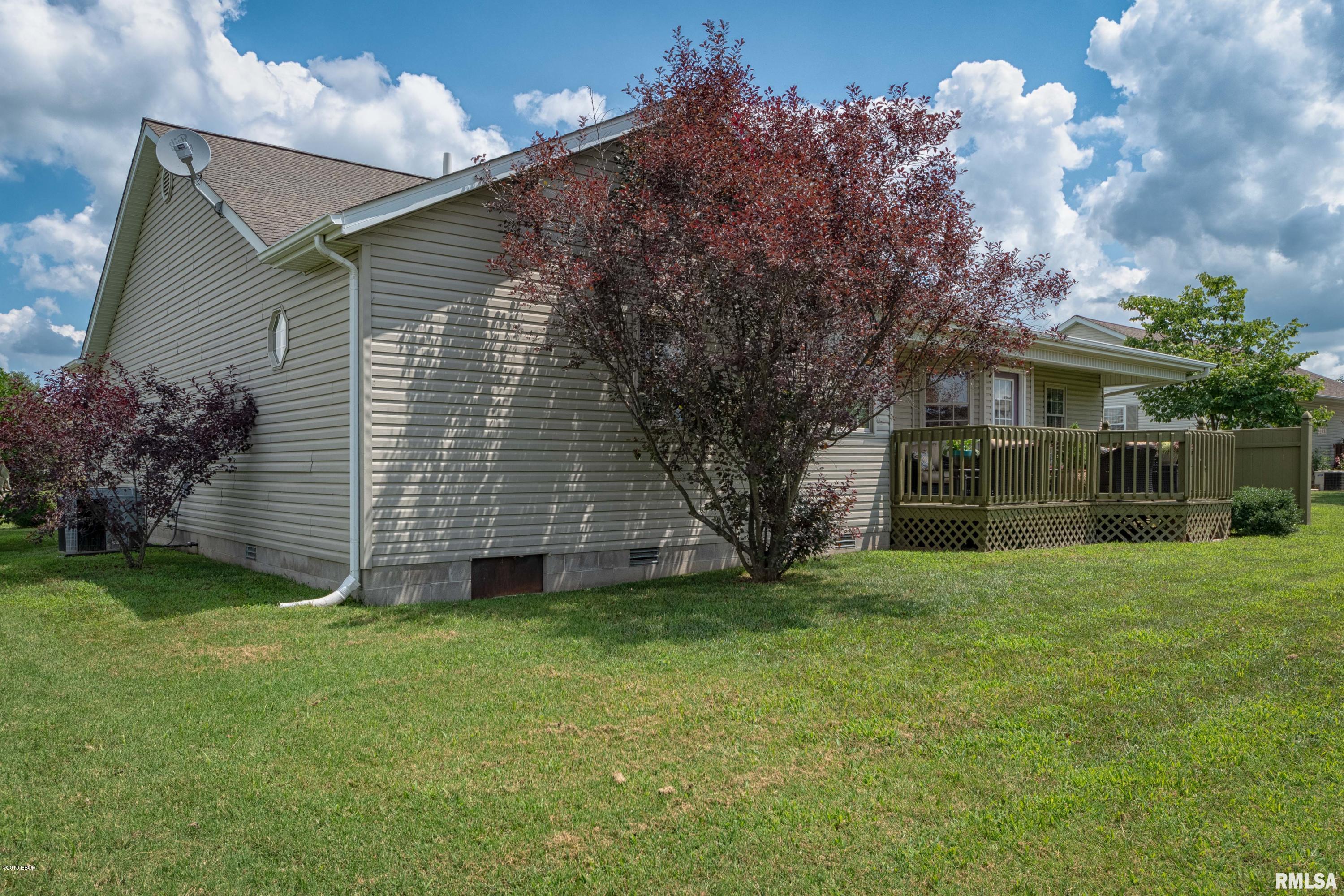 1800 Dynasty Road Herrin, IL 62948 - Photo 19 of 20